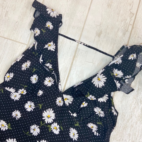 NWOT Daisy mini dress - Picture 2 of 5